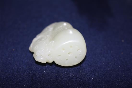 Two Chinese pale celadon jade carvings, 4.9cm and 4.8cm